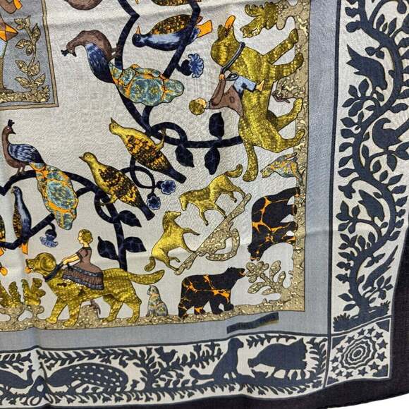 HERMES Authentic Blue Scarf - Picture 5 of 16